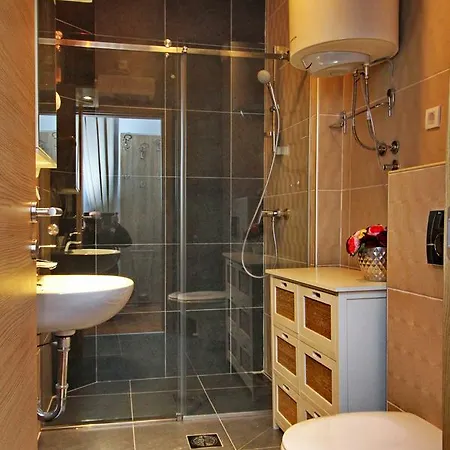 Ambasador Apartmán *